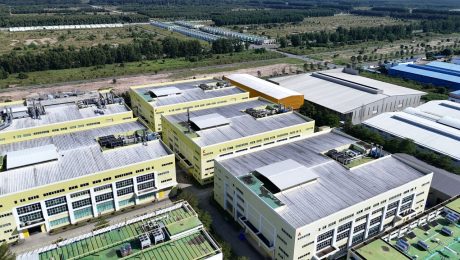 Hydroizolacja obiektów przemysłowych – na co zwracają uwagę inwestorzy?
